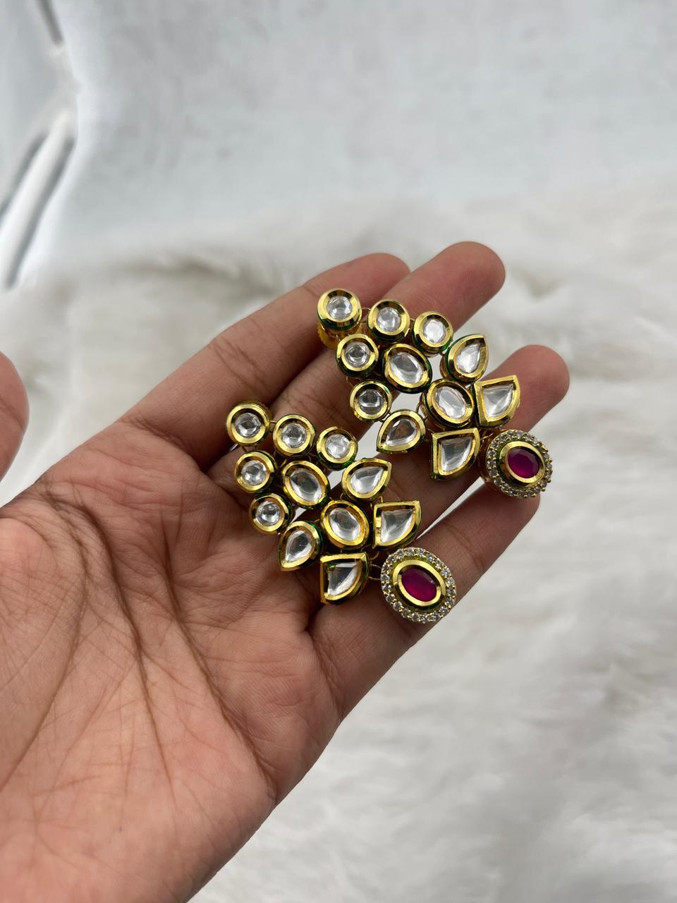 Elite Glittering Jewellery